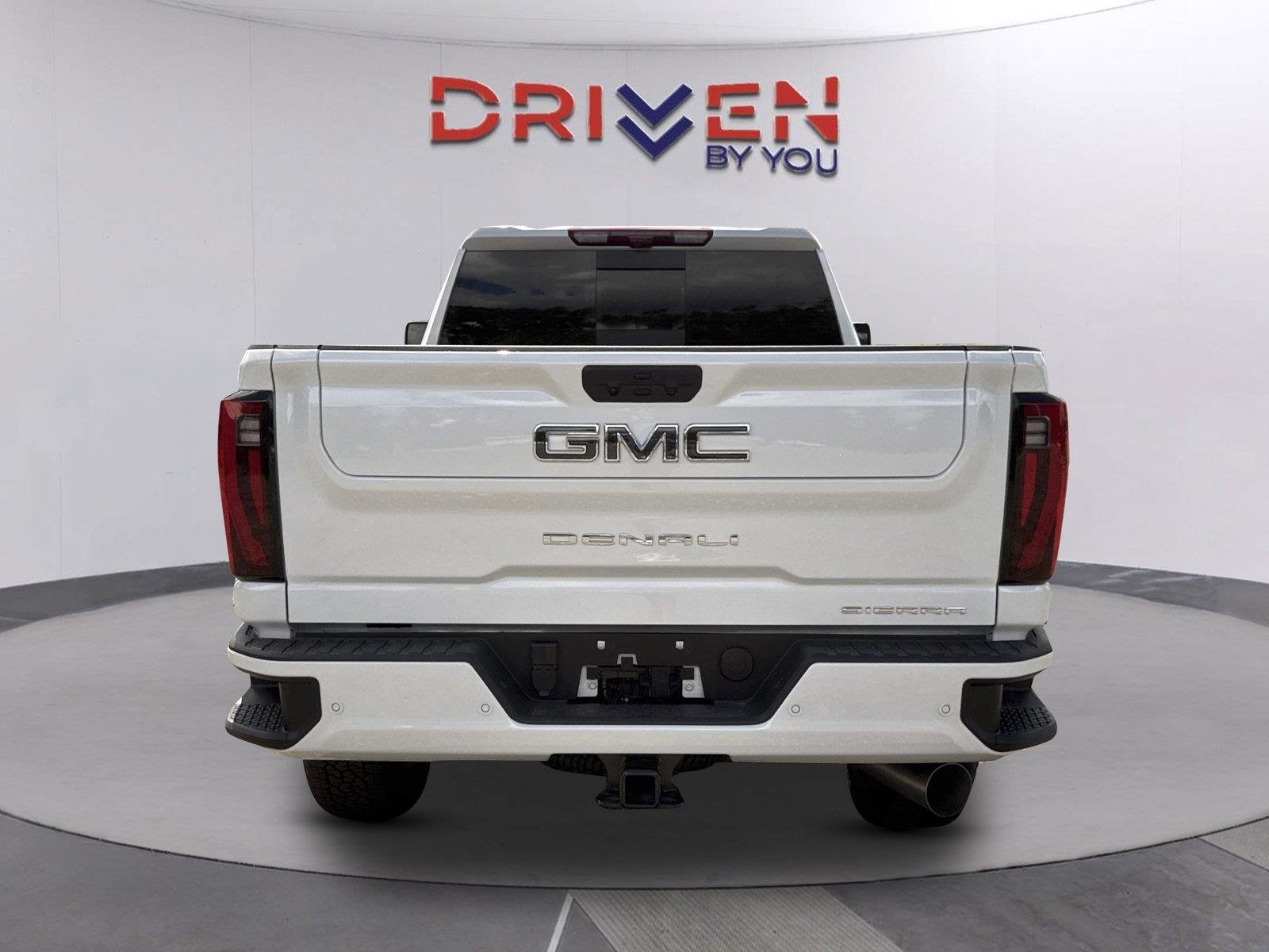 New 2026 Glacier White Tricoat GMC Denali Ultimate image 5