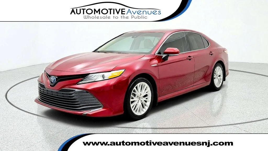 2019 Toyota Camry XLE Hybrid