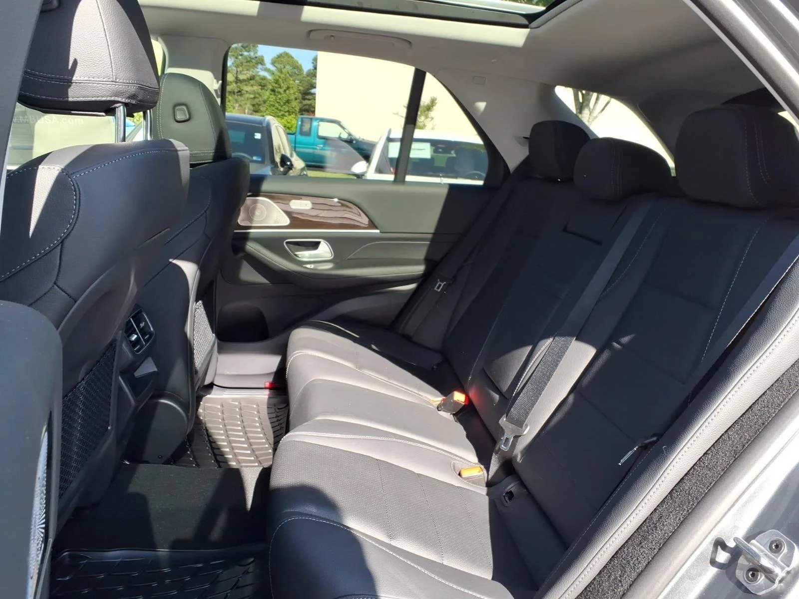 New 2026 Selenite Grey Metallic Mercedes-Benz GLE 350 image 14