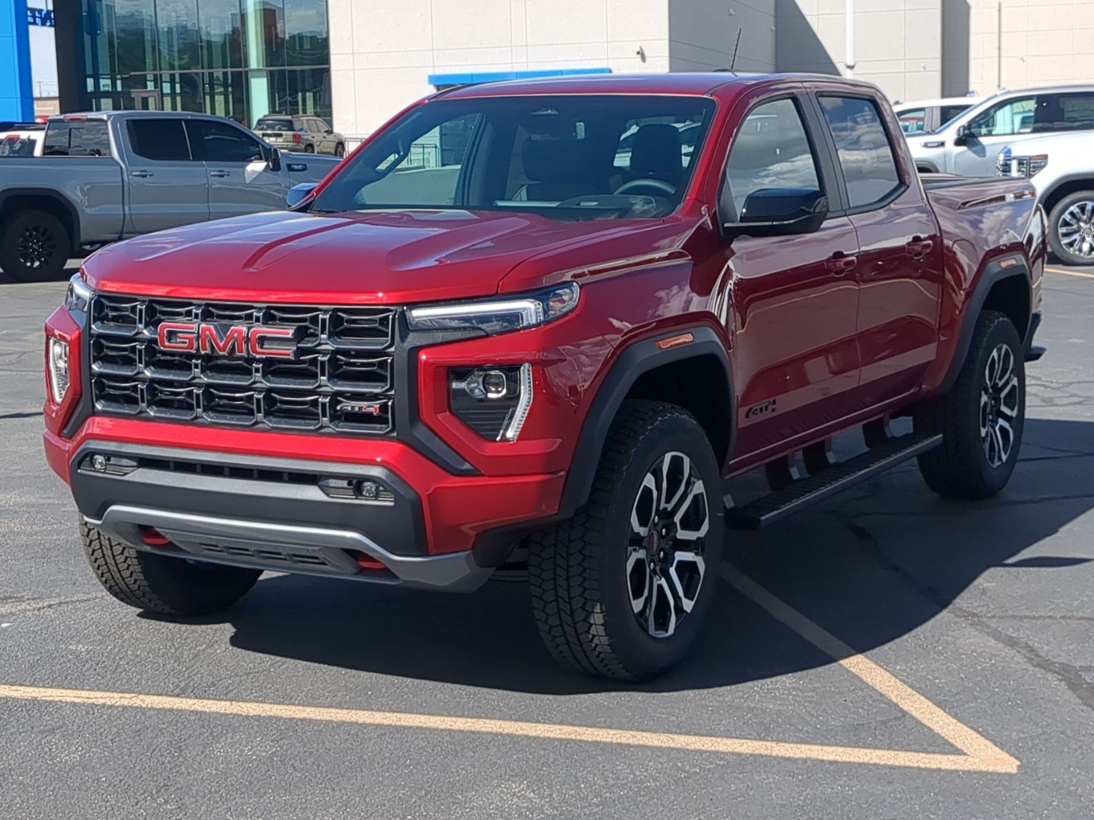 2026 GMC Canyon AT4 - Photo 8