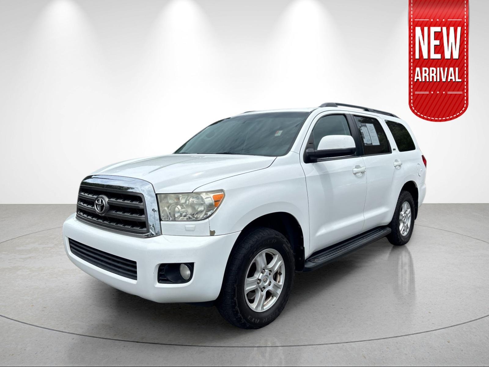 Used 2016 Super White Toyota SR5 image 1