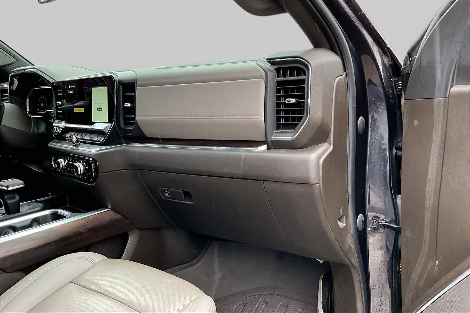 Used 2023 Titanium Rush Metallic GMC SLT image 17