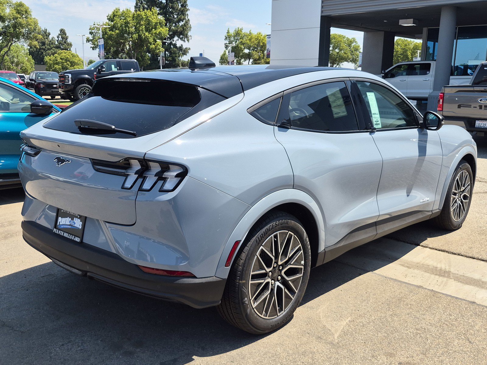 New 2026 Glacier Gray Metallic Tri-coat Ford Premium image 6