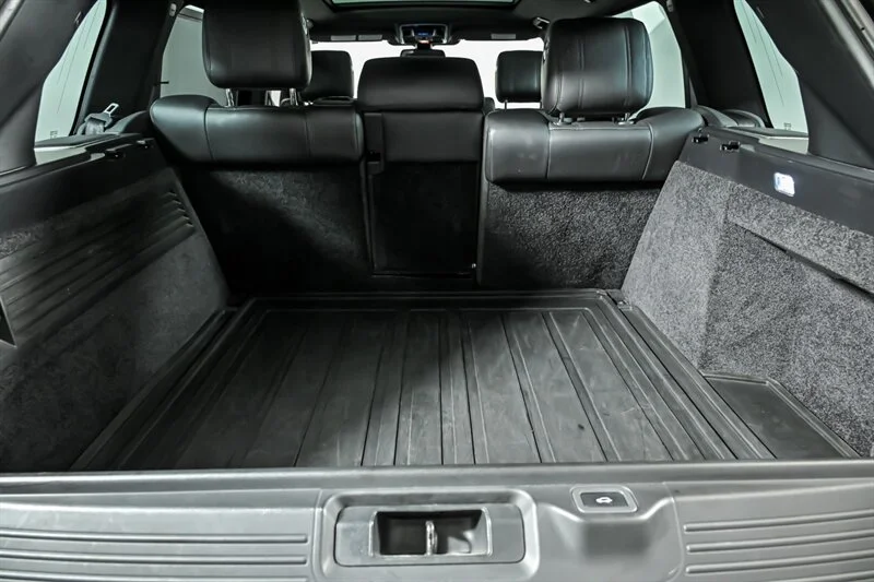 Used 2014 Fuji White Land Rover Supercharged LWB image 11