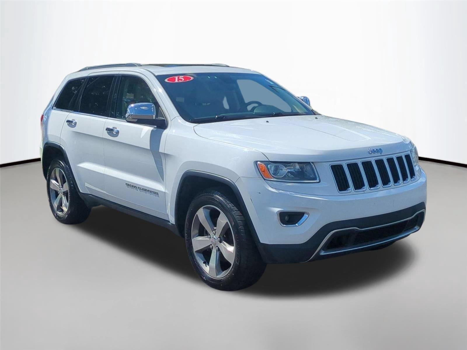 Used 2015 Bright White Clearcoat Jeep Limited image 7