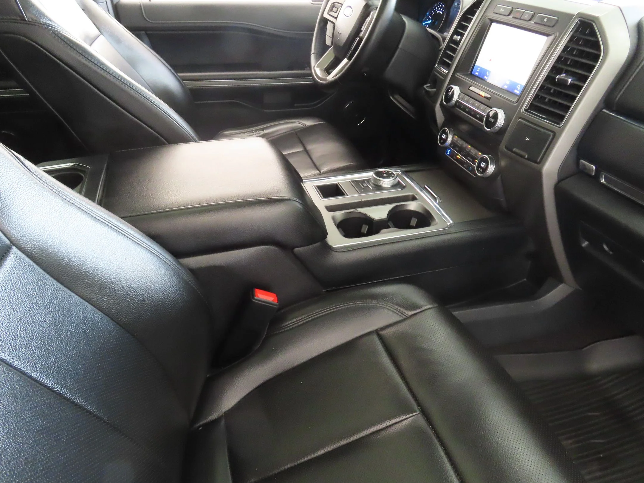 Used 2021 Gray Ford XLT image 28