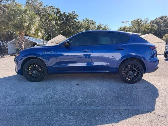 Used 2023 Blue Maserati Modena image 16