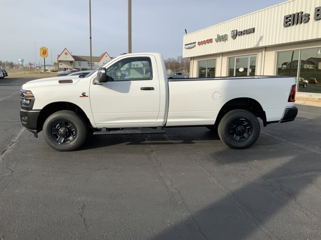 New 2026 Bright White Clear-Coat Exterior Paint RAM Tradesman image 2