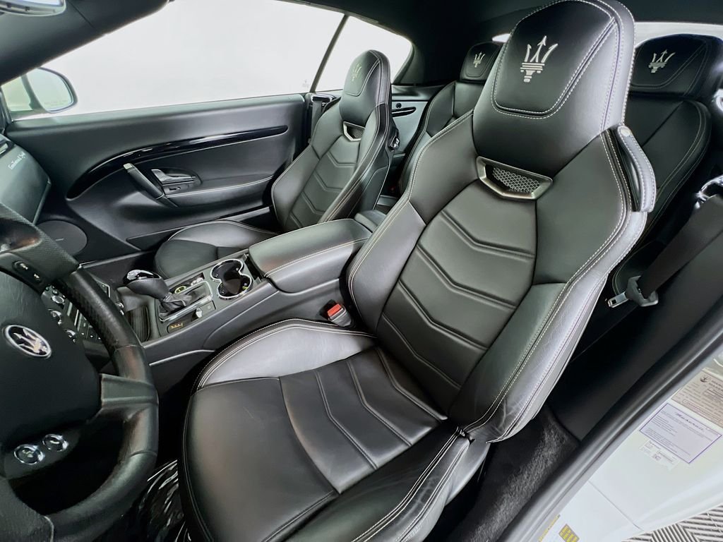 Used 2016 White Maserati Sport image 20