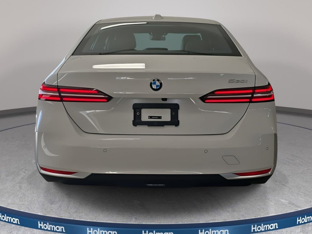 New 2026 Alpine White BMW 530i image 6