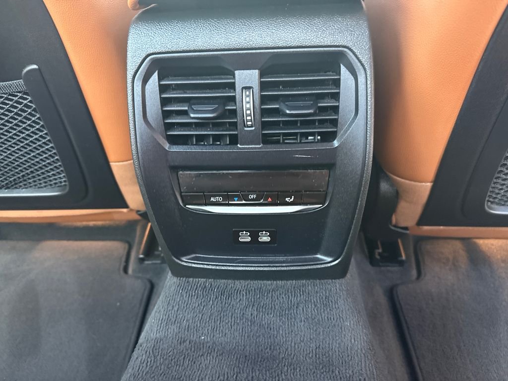 Used 2023 White BMW 330i image 15