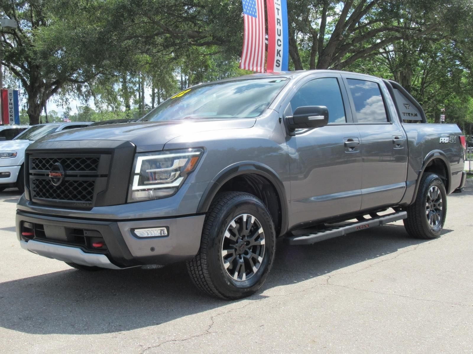 Used 2022 Gray Nissan PRO-4X image 3