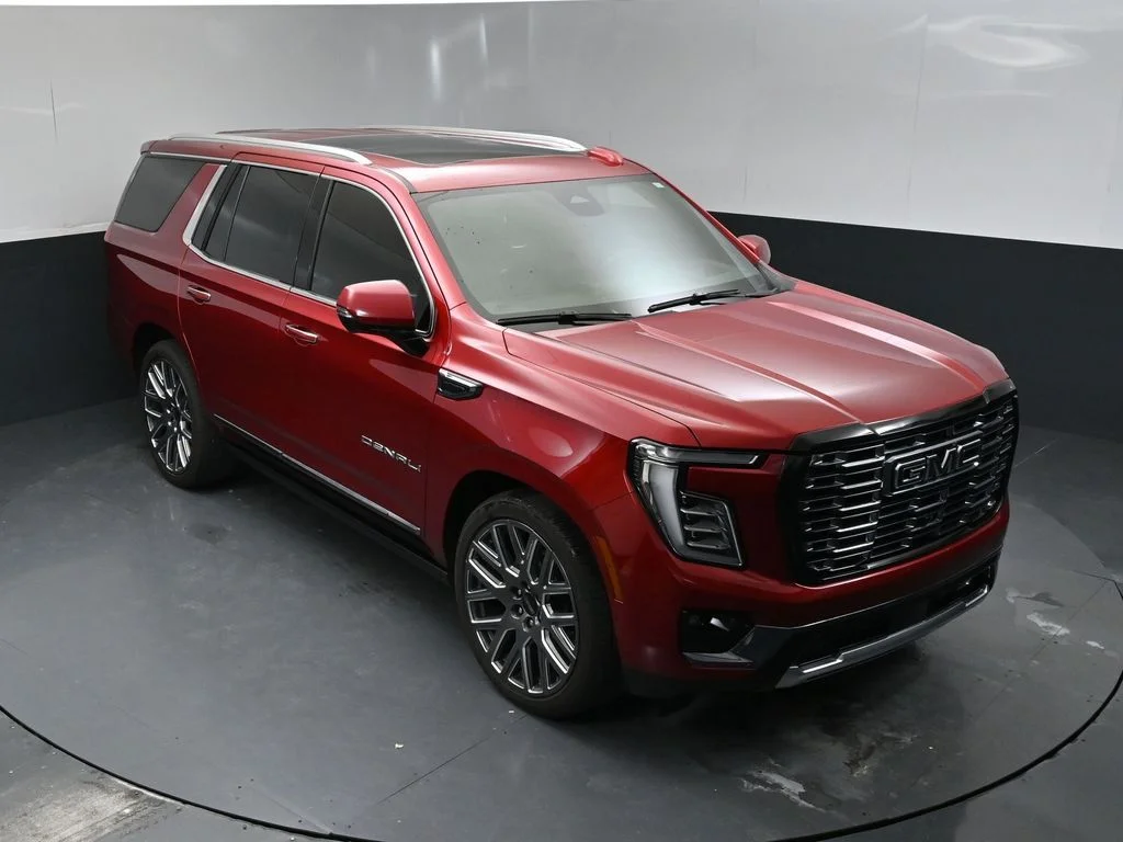 Used 2025 Volcanic Red GMC Denali Ultimate image 41