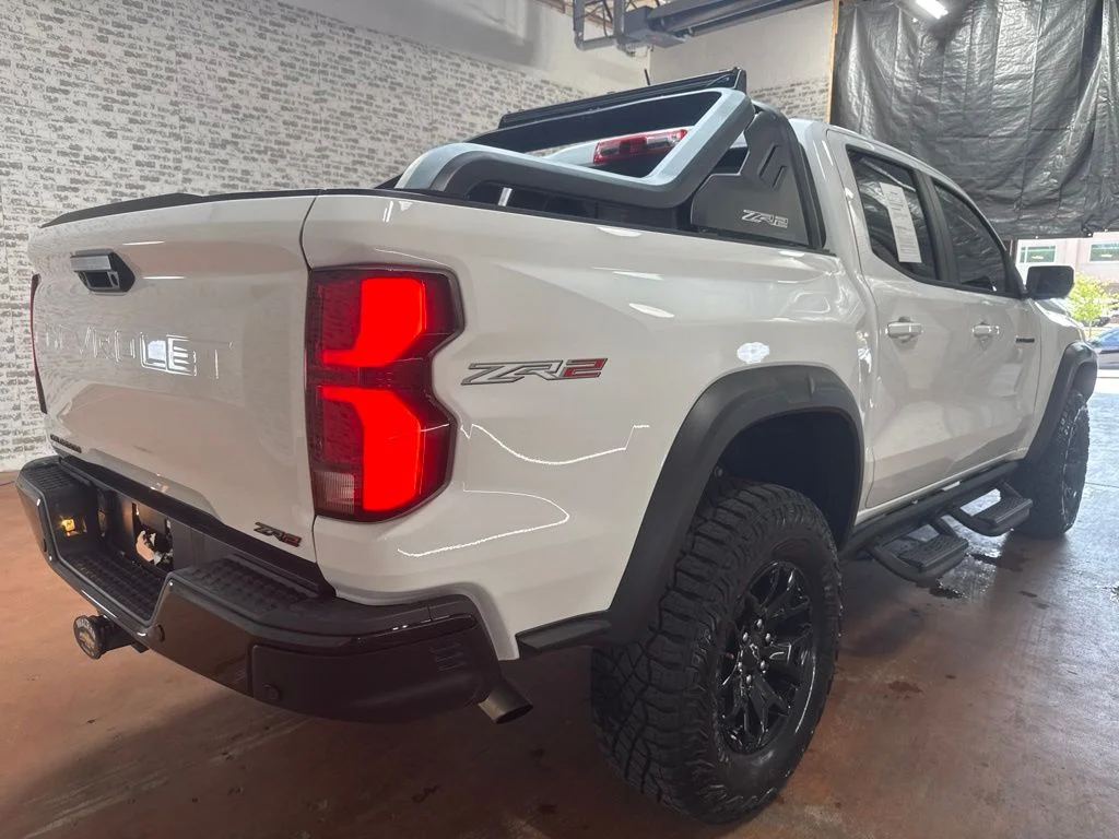 Used 2025 Summit White Chevrolet ZR2 image 7