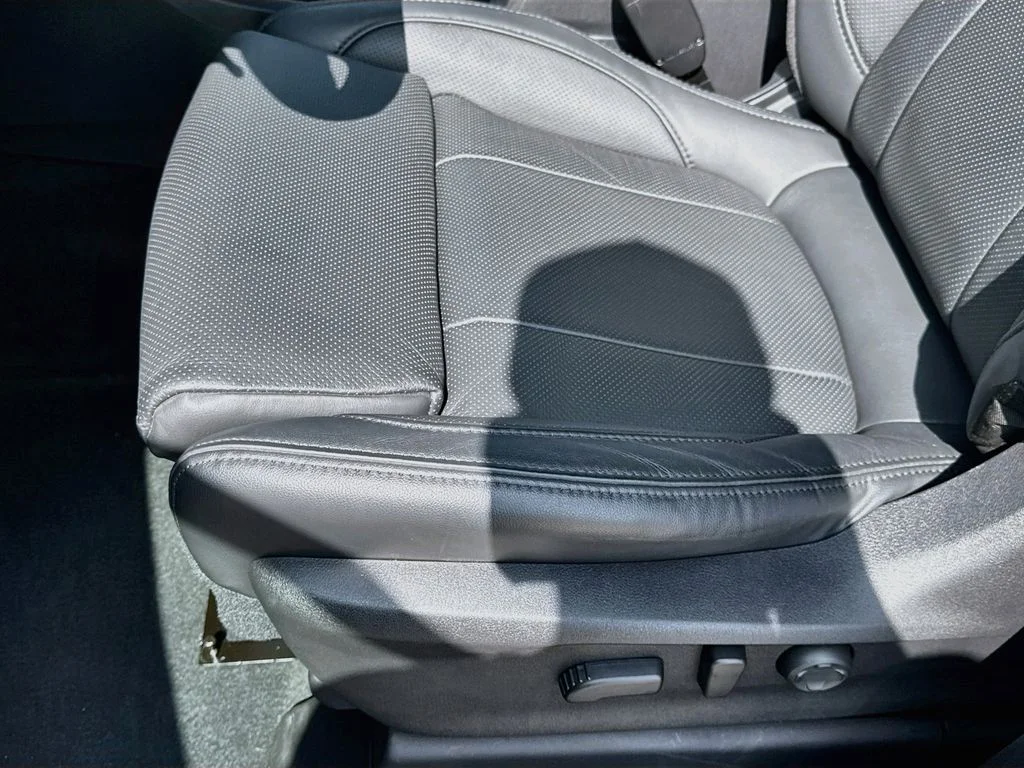 Certified Used 2025 Silver Subaru Onyx Edition Touring image 27