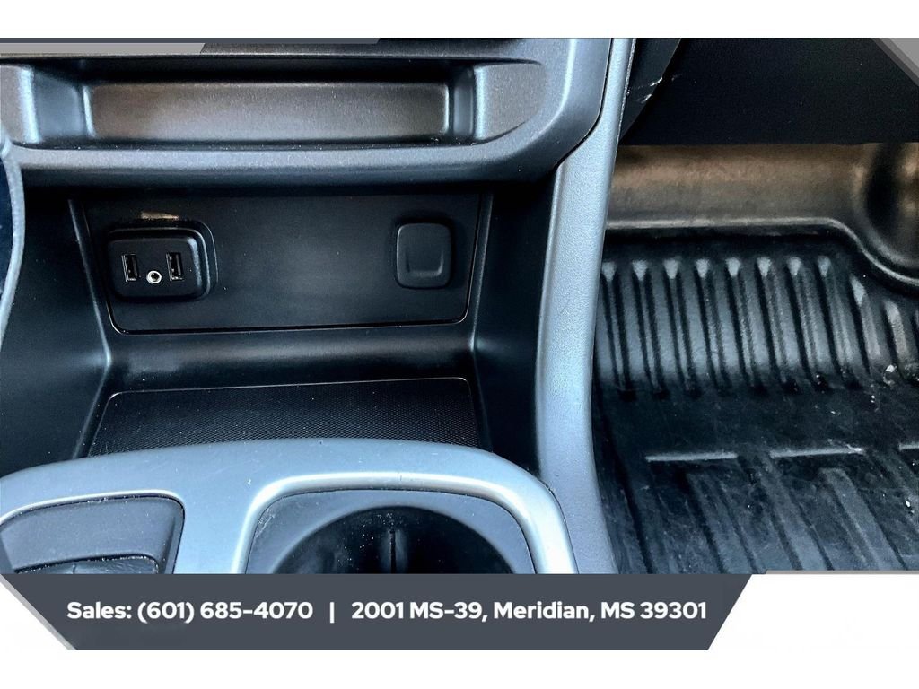 2022 Chevrolet Colorado LT - Photo 21