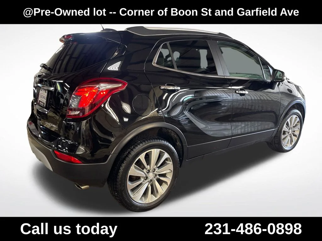 Used 2017 Black Buick Essence image 5