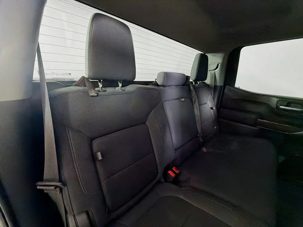 Used 2021 BLACK Chevrolet RST image 23