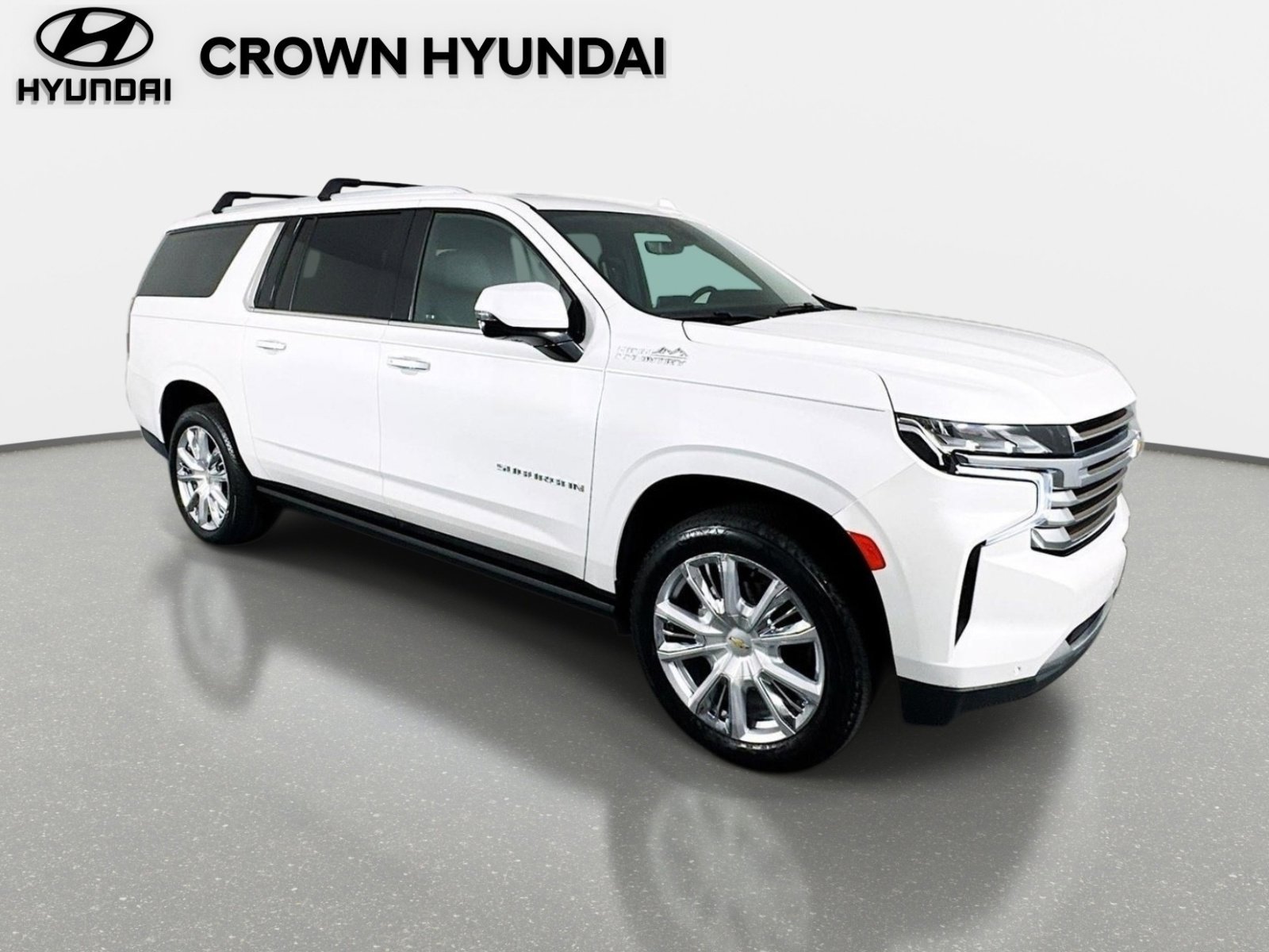 Used 2021 Iridescent Pearl Tricoat Chevrolet High Country image 3
