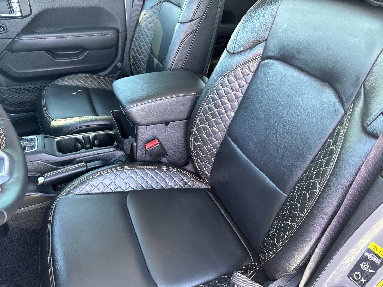 Used 2023 Sting-Gray Clearcoat Jeep High Altitude image 9