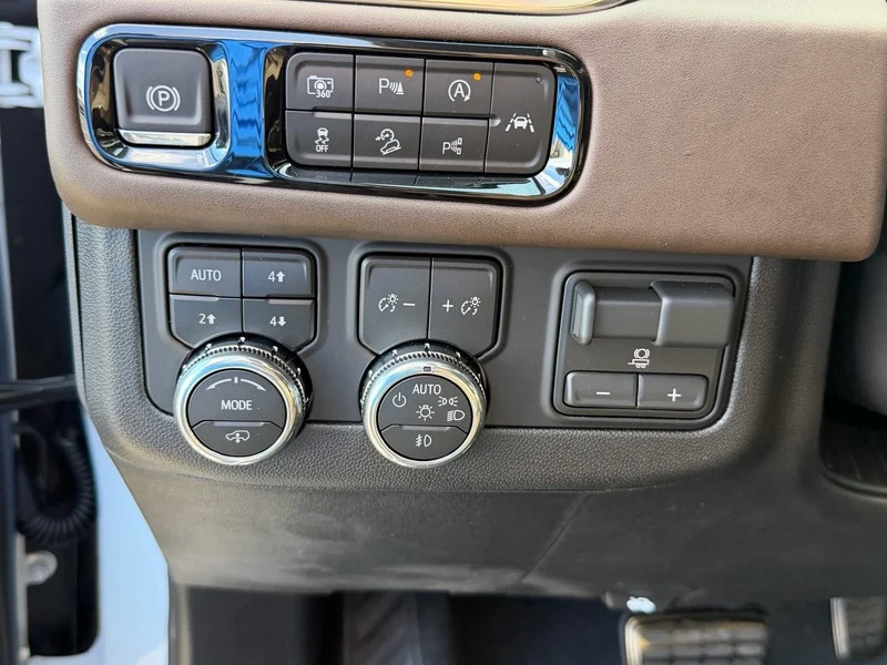New 2026 Glacier White Tricoat GMC Denali Ultimate image 14