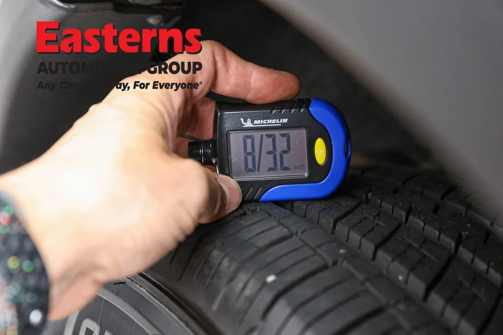 Used 2023 Gray Nissan SV image 31