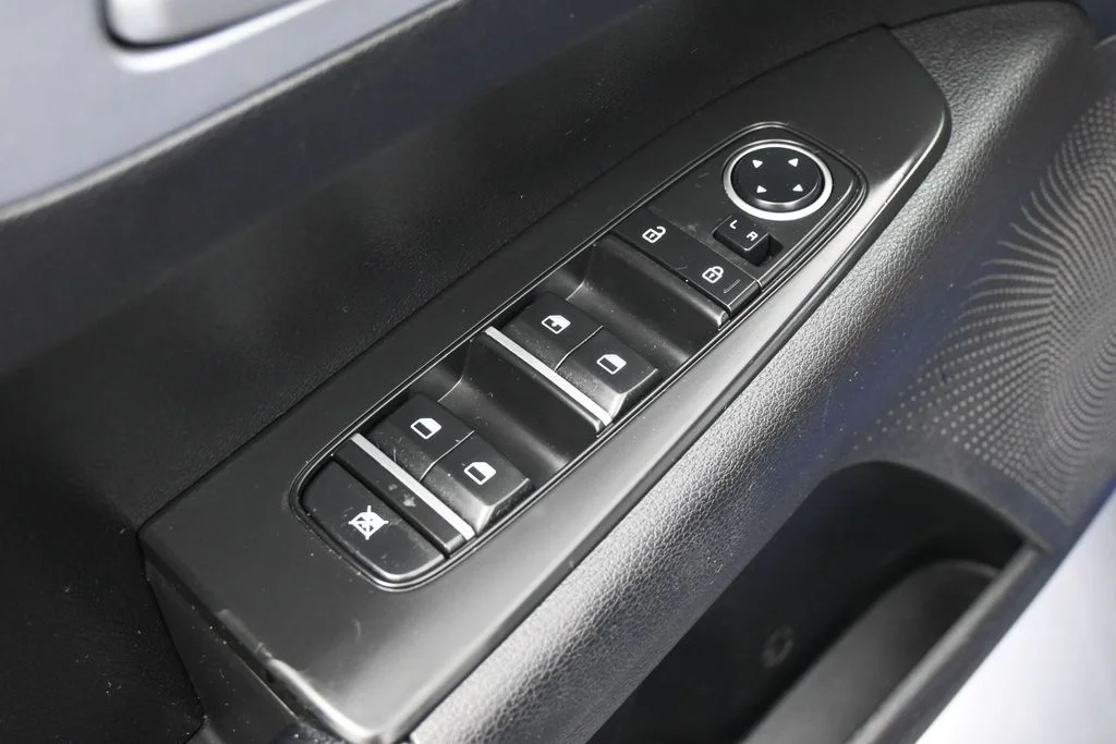 Used 2023 Deep Sea Blue Kia LXS image 12