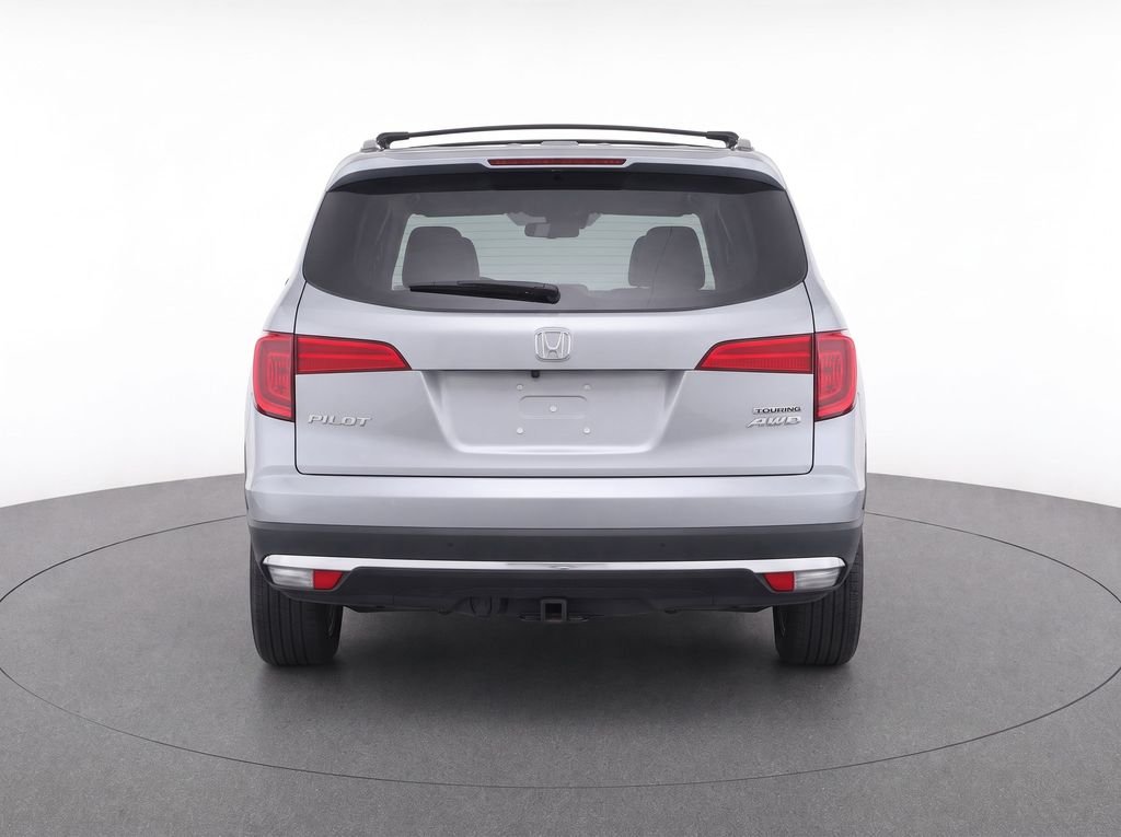 Used 2018 Silver Honda Touring image 7