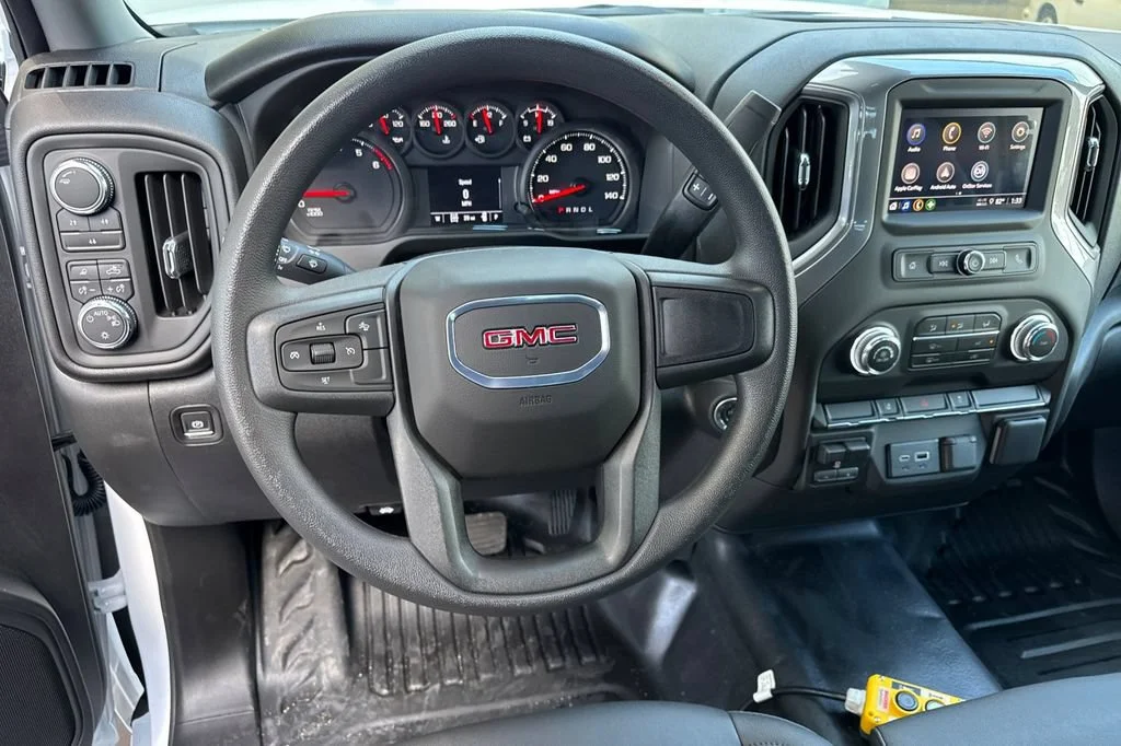 2026 GMC Sierra 3500 Chassis Cab Pro - Photo 10