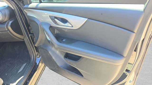 Used 2023 Black Chevrolet LT image 27