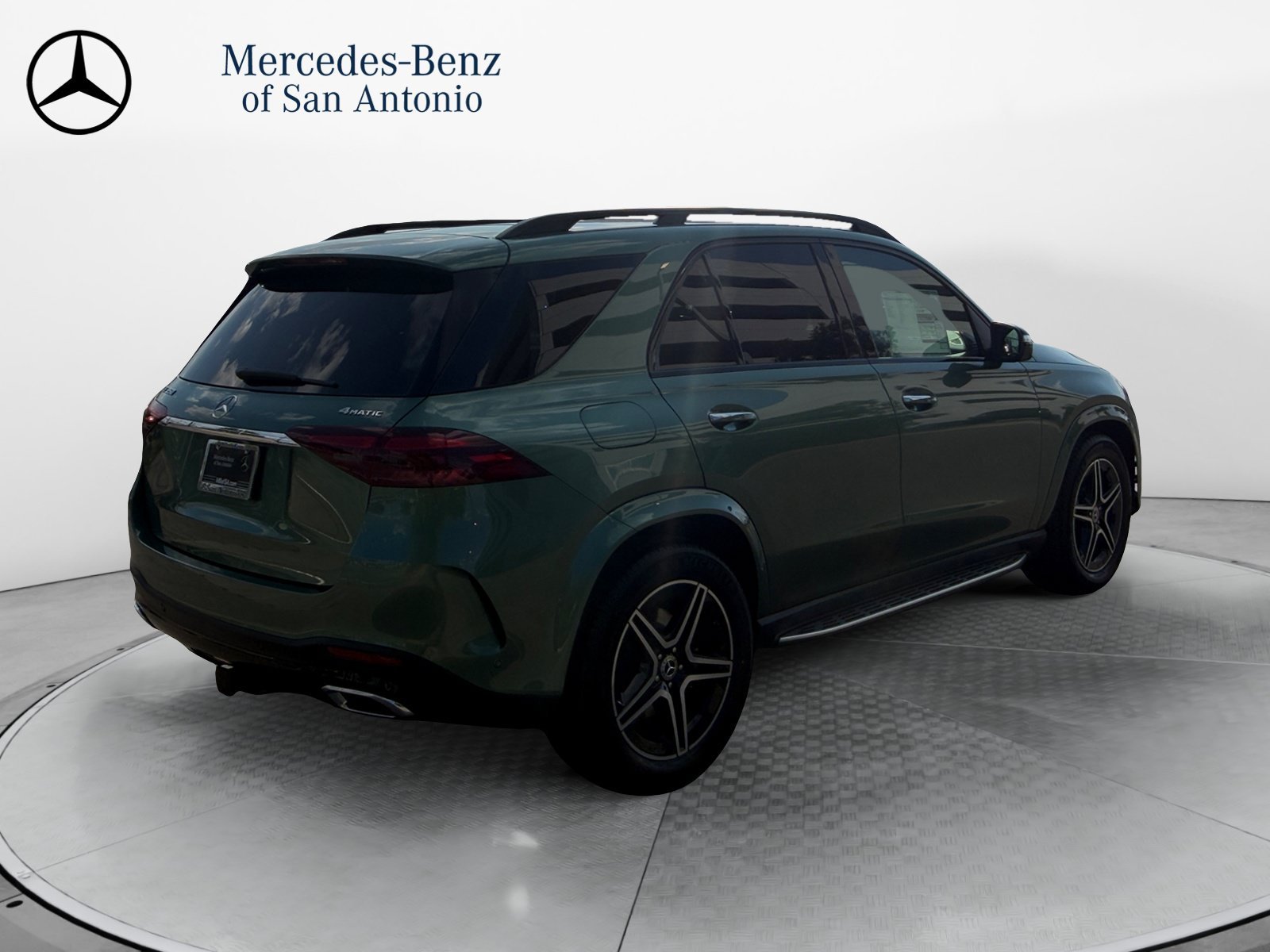 New 2026 MANUFAKTUR Ireland Mid Green Metallic Mercedes-Benz GLE 350 image 7