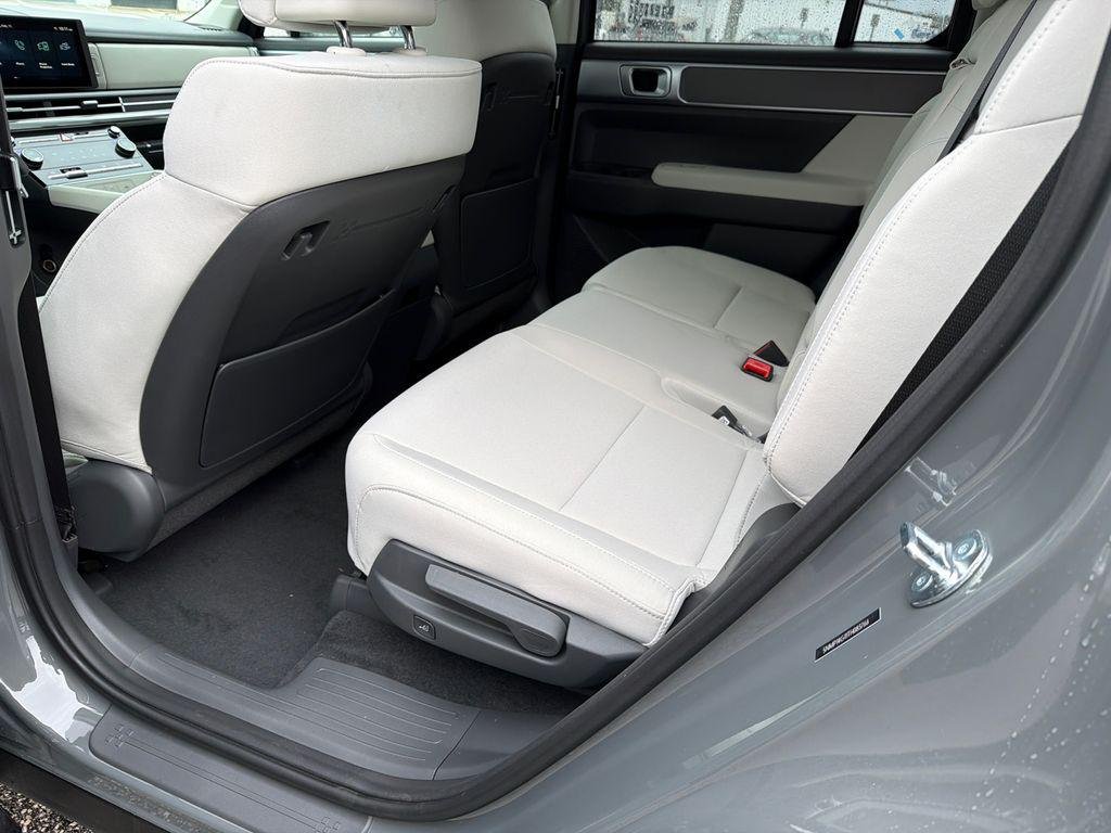 New 2026 Gray Hyundai SE image 21