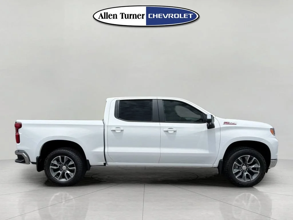 New 2026 Summit White Chevrolet LT image 3