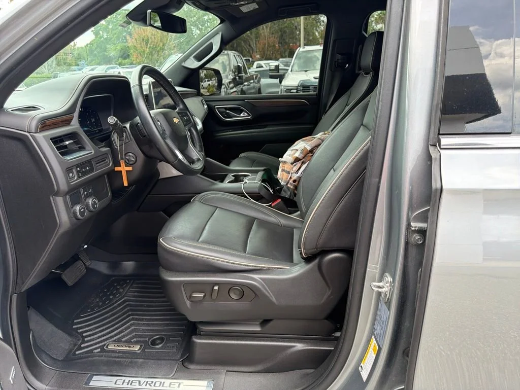 Used 2023 Sterling Gray Metallic Chevrolet Premier image 6