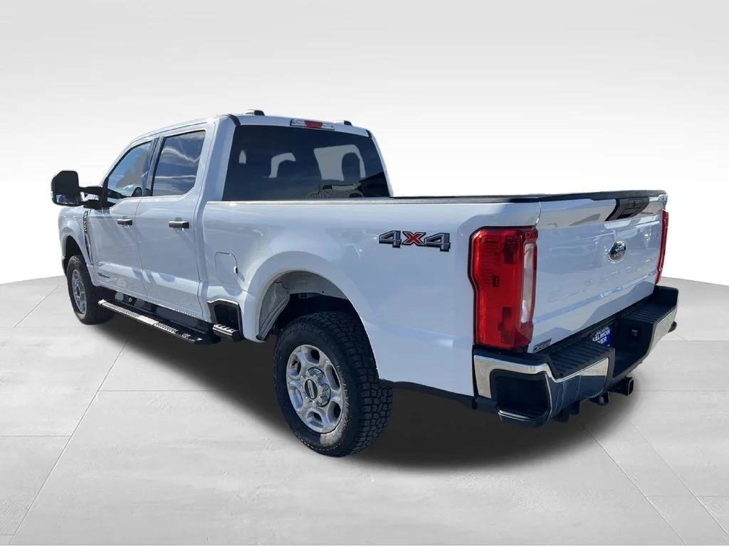 Used 2026 White Ford XL image 7