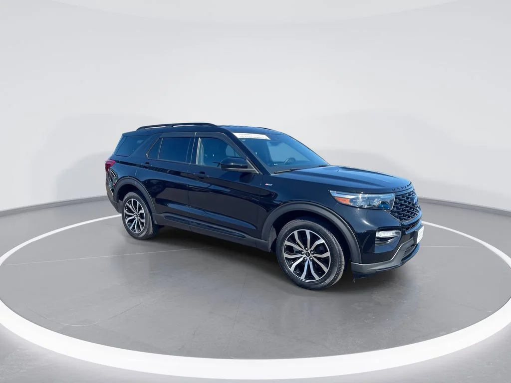 Used 2022 Black Ford ST-Line image 2