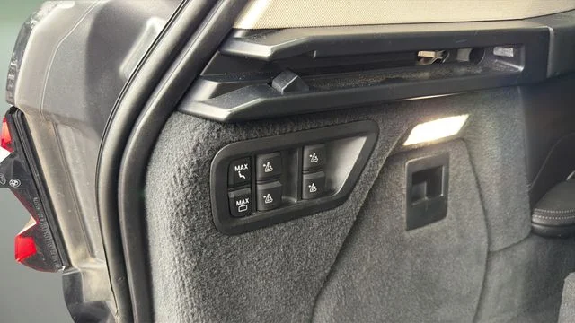 Used 2023 Black BMW xDrive40i image 36