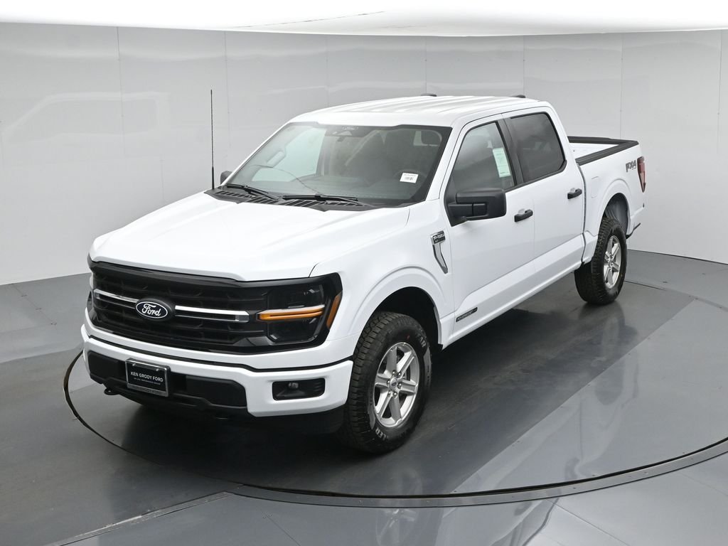 New 2026 Oxford White Ford XLT image 35