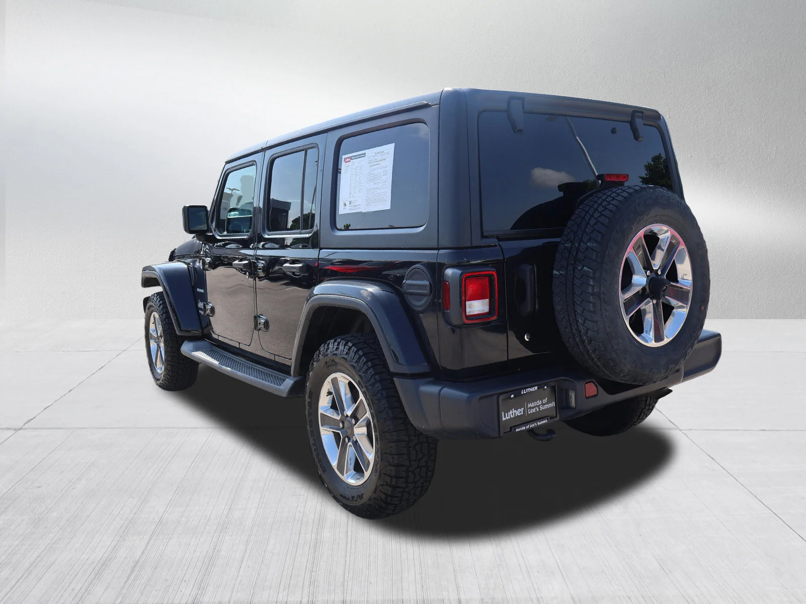 Used 2019 Black Clearcoat Jeep Sahara image 5