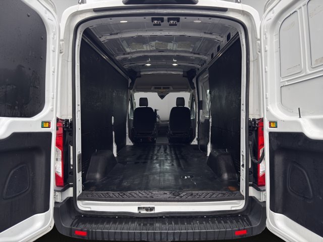 Used 2024 White Ford  image 19