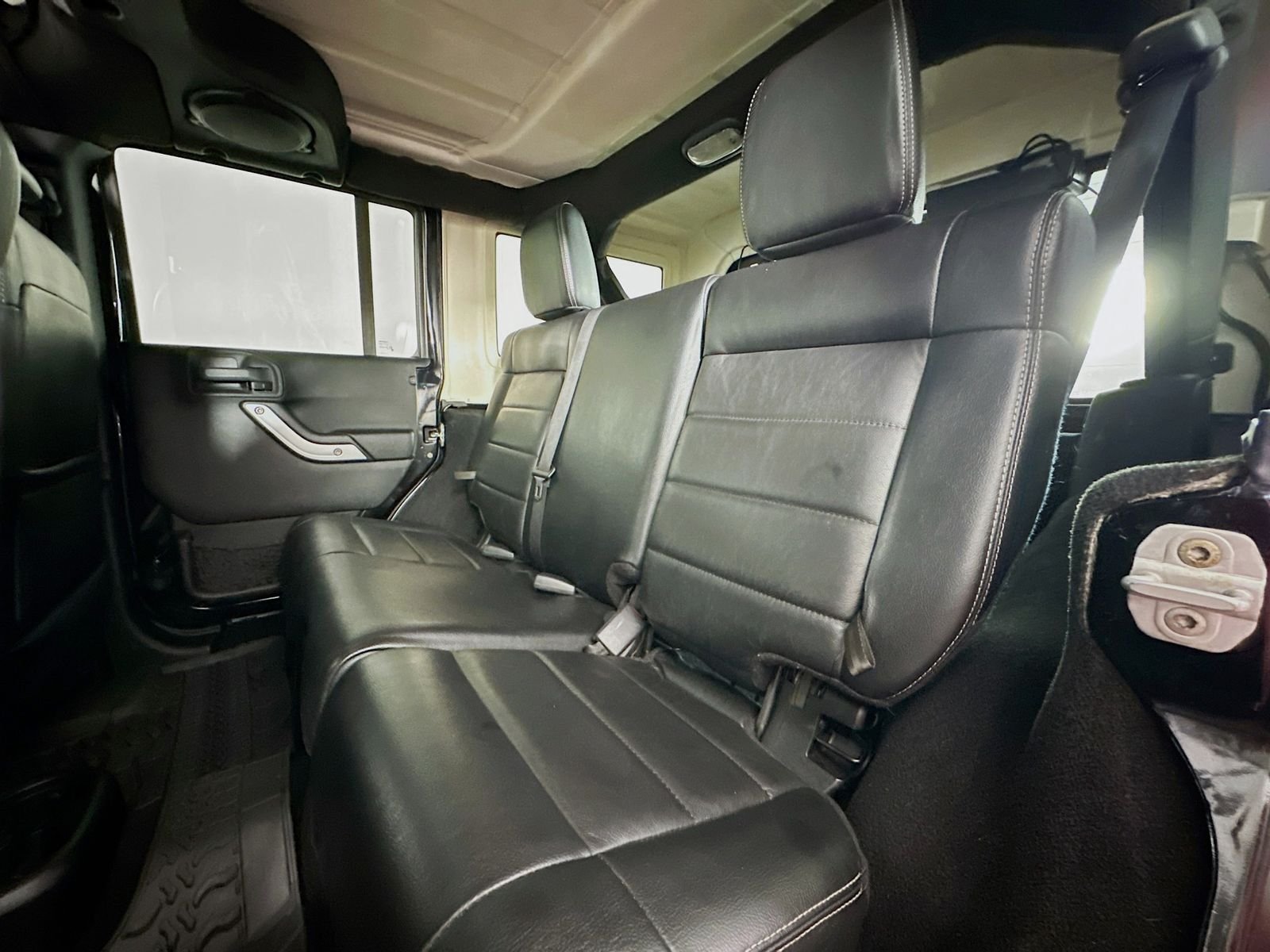 Used 2012 Black Clearcoat Jeep Unlimited Rubicon image 25