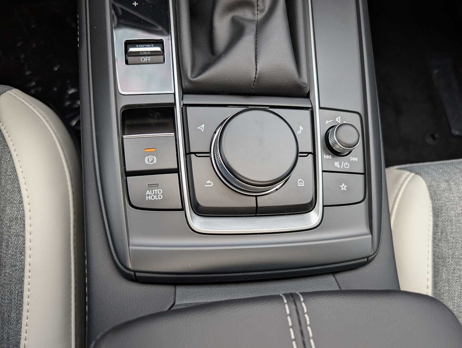 New 2026 Ceramic Metallic Mazda 2.5 S Aire Edition image 23