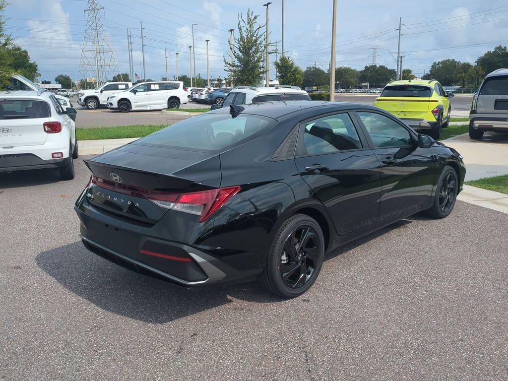 New 2026 Black Hyundai SEL Sport image 5