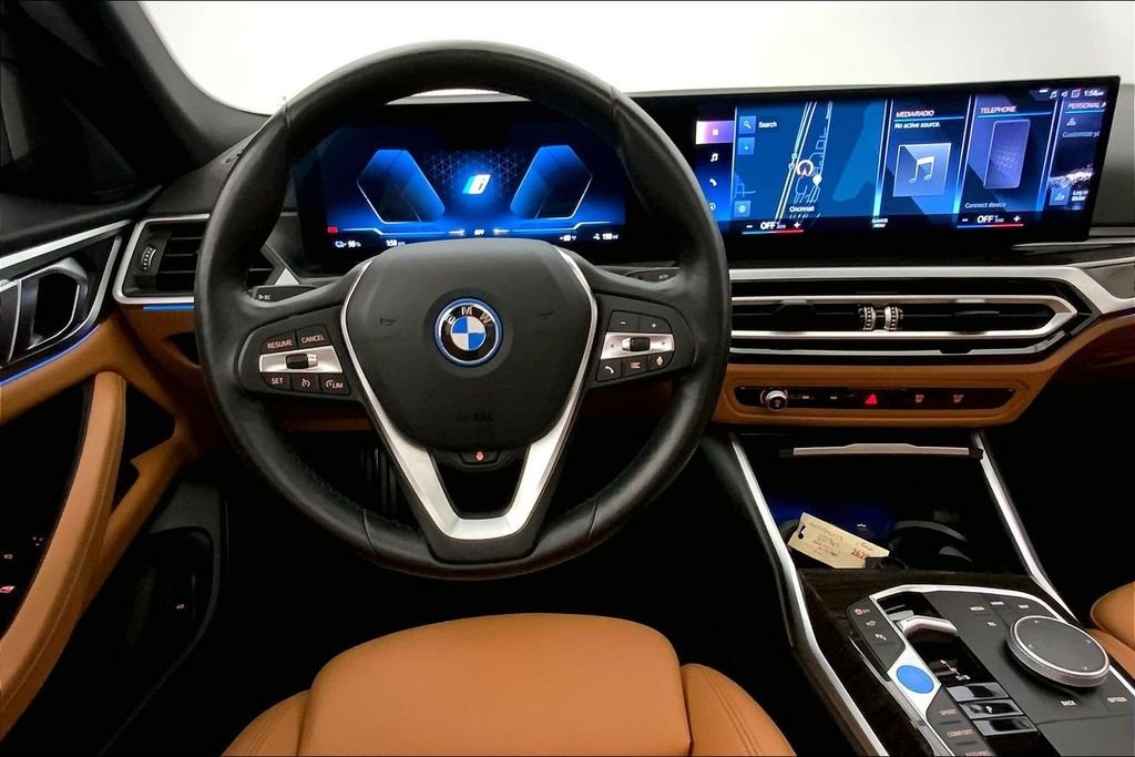 Used 2023 Black Sapphire Metallic BMW  image 4
