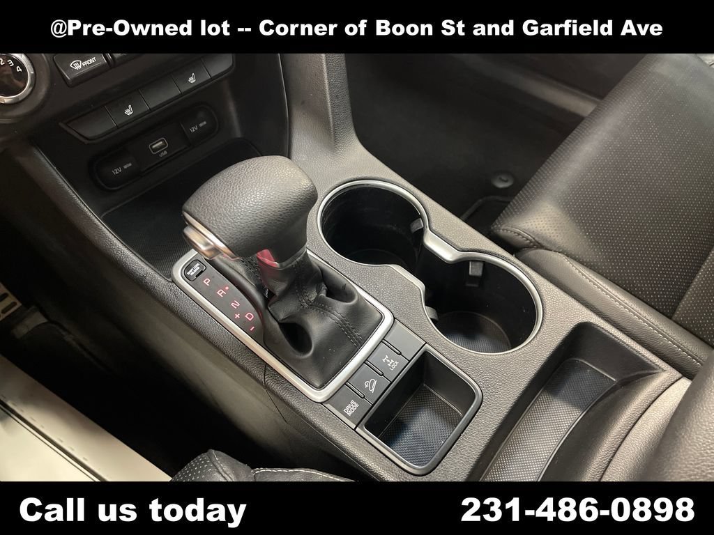 Used 2021  Kia S image 26
