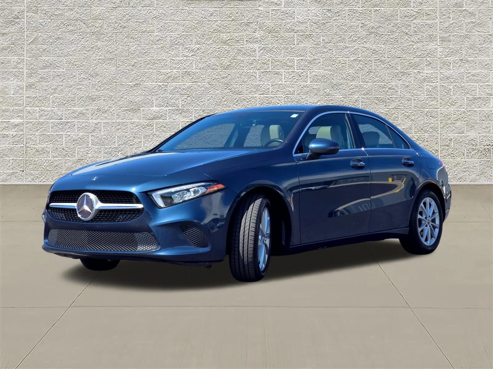 Used 2019 Denim Blue Metallic Mercedes-Benz A 220 image 3