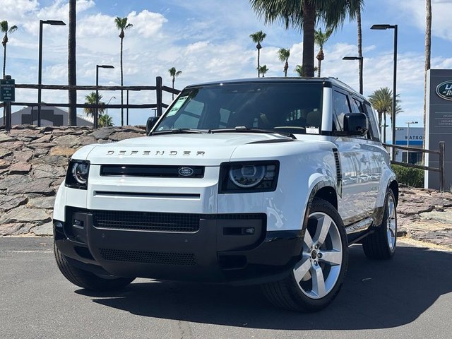 2026 Land Rover Defender 110 X-Dynamic SE