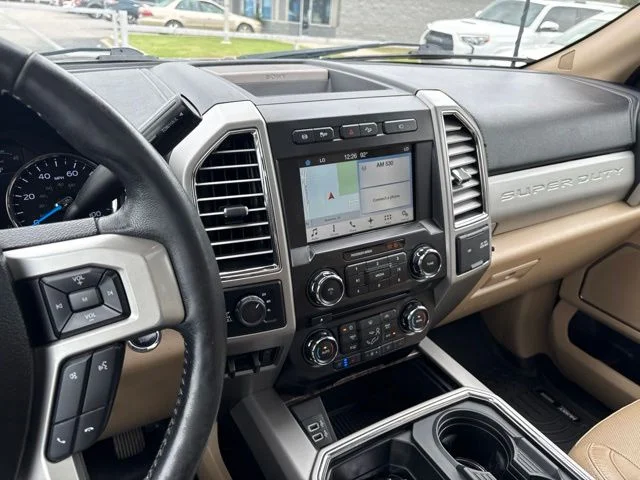 Used 2017 Gold Ford Lariat image 10