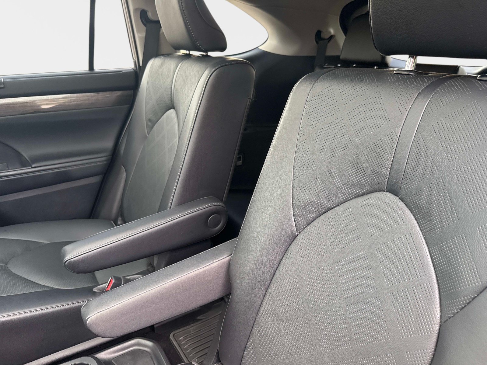 Used 2023 Blueprint Toyota Platinum image 13