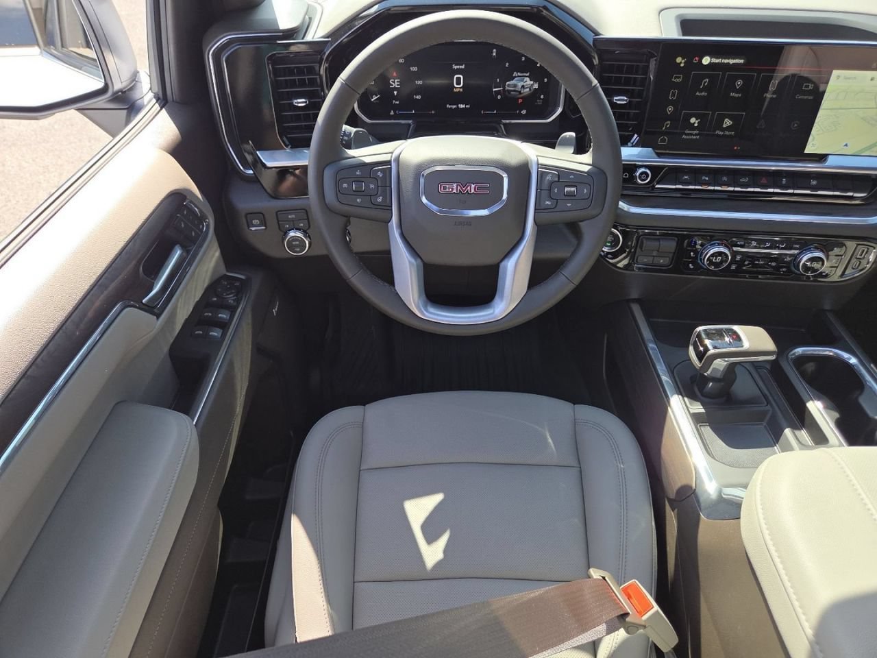 New 2026 Glacier White Tricoat GMC SLT image 28